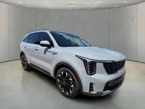 Used 2025 Kia Sorento SX FWD image 7