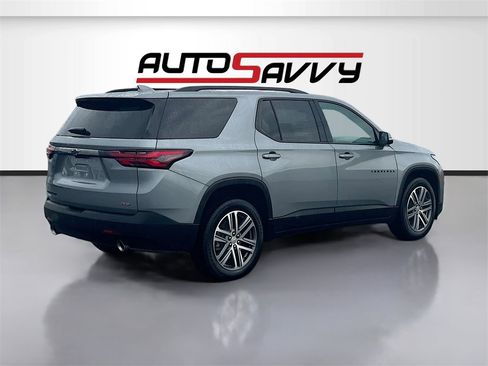 Used 2023 Chevrolet Traverse RS image 7