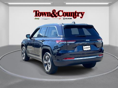 Used 2022 Jeep Grand Cherokee Limited 4xe image 8