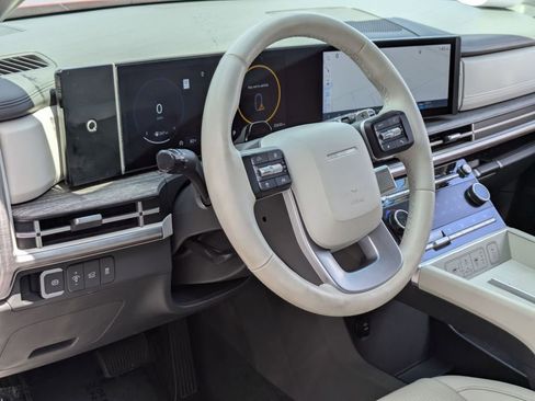 Used 2025 Hyundai Santa Fe Limited FWD image 14