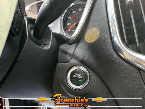 Used 2023 Chevrolet Equinox LT AWD/4WD image 16