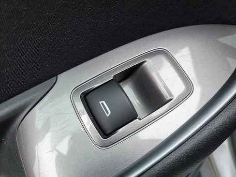 Used 2024 Chevrolet Malibu LT image 17