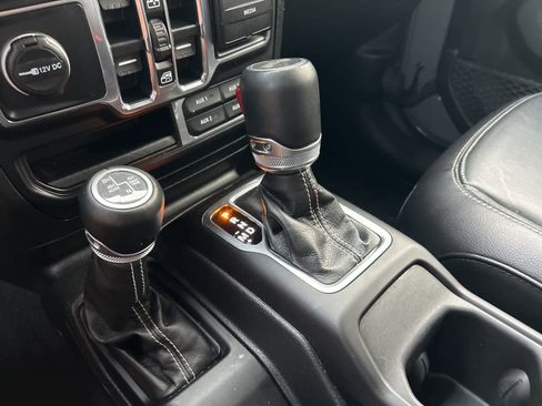 Used 2023 Jeep Wrangler Sahara w/ Cold Weather Group image 45