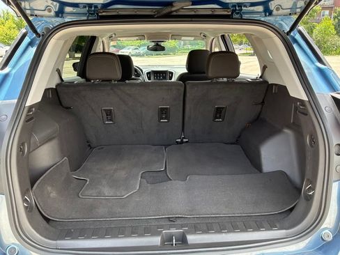 Used 2024 GMC Terrain SLE AWD/4WD image 30