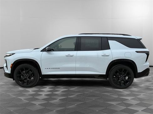 New 2026 Chevrolet Traverse RS w/ LPO, Floor Liner Package image 6