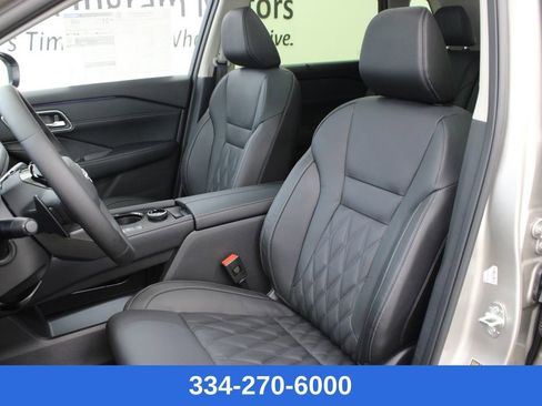 New 2026 Nissan Rogue Platinum w/ Platinum Premium Package image 14