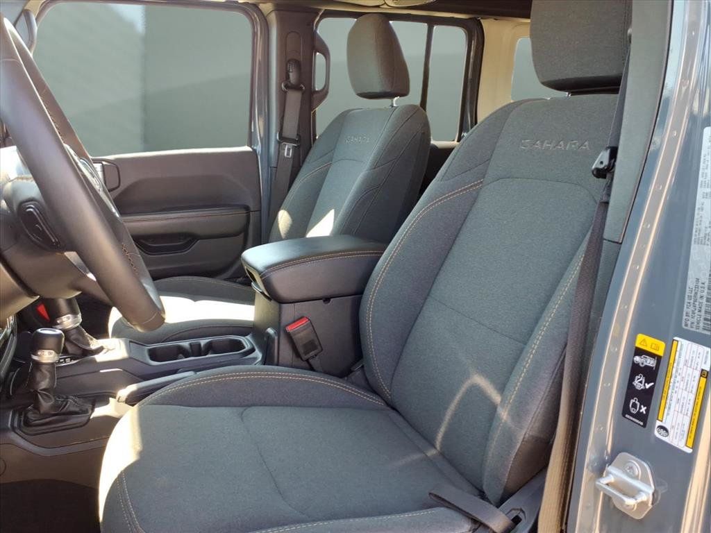 Certified 2024 Jeep Wrangler Unlimited Sahara AWD/4WD image 17