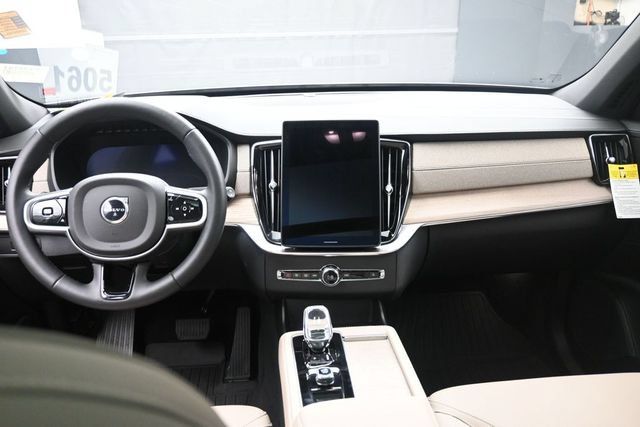 Certified 2026 Volvo XC90 T8 Core w/ Protection Package Premier AWD/4WD image 9