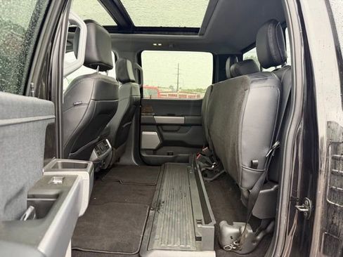 Used 2022 Ford F150 Lariat w/ Max Trailer Tow Package AWD/4WD image 8