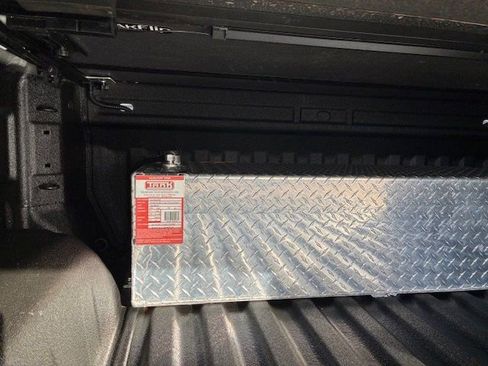 Used 2023 GMC Sierra 1500 Denali image 9