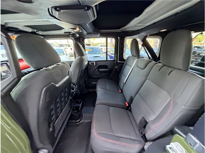 Used 2021 Jeep Wrangler Unlimited Rubicon AWD/4WD image 24