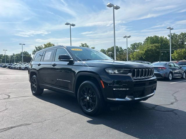 Used 2023 Jeep Grand Cherokee L Limited w/ Luxury Tech Group II AWD/4WD image 4