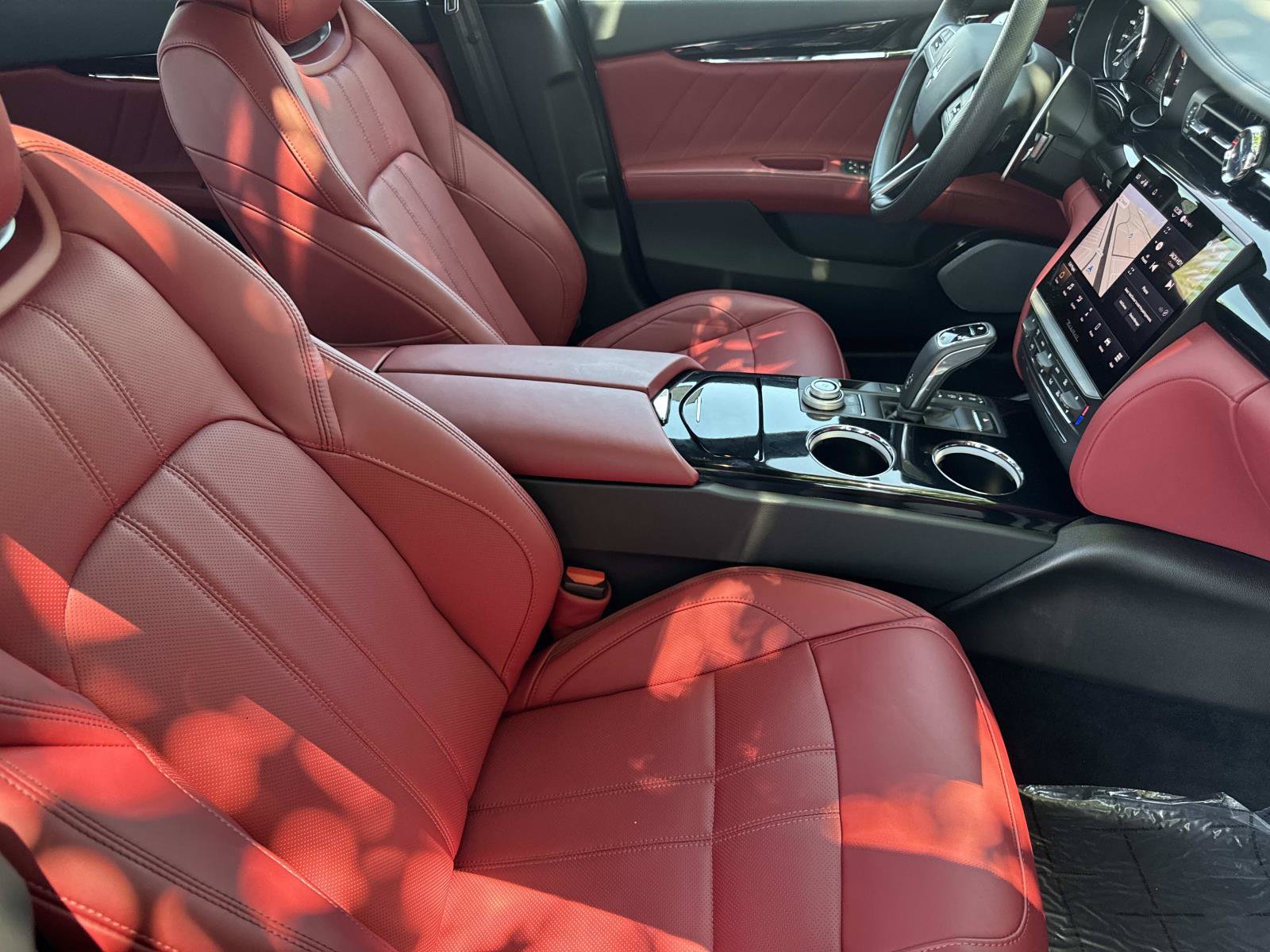 Used 2022 Maserati Quattroporte Modena RWD image 27