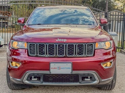 Used 2018 Jeep Grand Cherokee Limited image 2