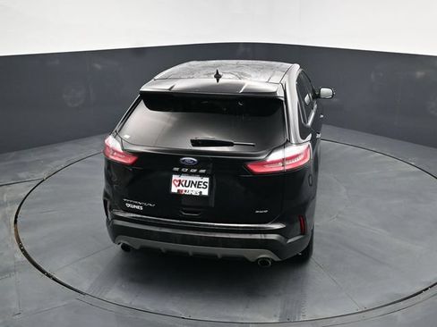 Used 2022 Ford Edge Titanium w/ Equipment Group 301A AWD/4WD image 35