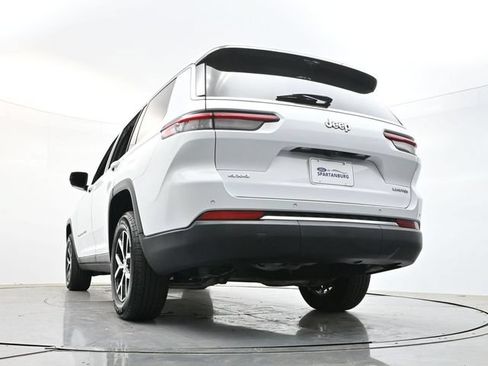 Used 2024 Jeep Grand Cherokee L Limited w/ Luxury Tech Group II AWD/4WD image 29