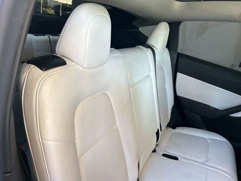 Used 2021 Tesla Model Y Long Range image 27