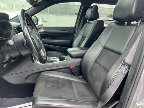Used 2019 Jeep Grand Cherokee Altitude AWD/4WD image 21