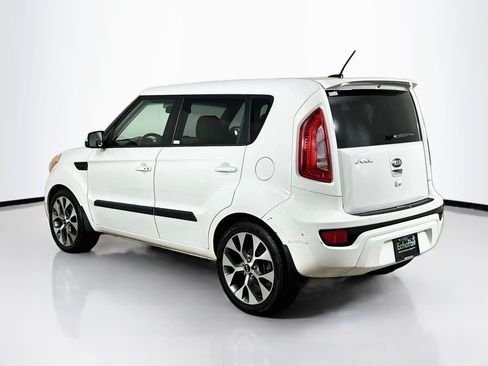 Used 2013 Kia Soul ! w/ Premium Pkg FWD image 5