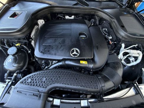 Used 2022 Mercedes-Benz GLC 300 4MATIC image 29