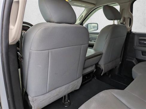 Used 2019 RAM 1500 Classic SLT image 22