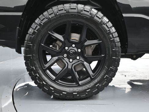 Used 2023 RAM 1500 Laramie AWD/4WD image 18