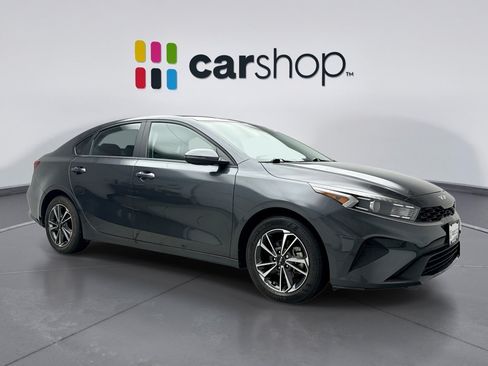 Used 2023 Kia Forte LXS w/ LXS Technology Package FWD image 7