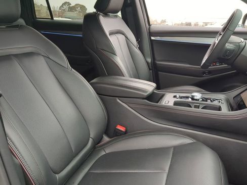 Used 2025 Jeep Wagoneer S Launch Edition image 8