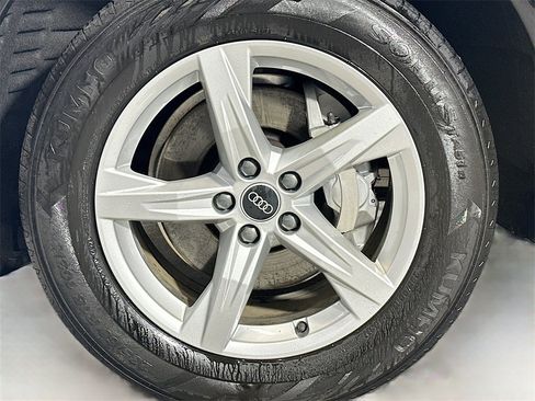 Used 2022 Audi Q5 2.0T Premium w/ Convenience Package image 32