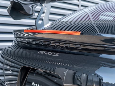 Certified 2024 Porsche 718 Cayman GT4 RS RWD image 27