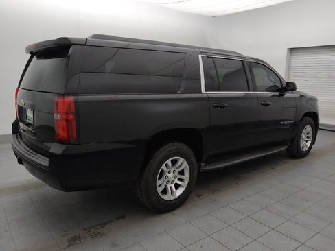 Used 2015 Chevrolet Suburban LS RWD image 10