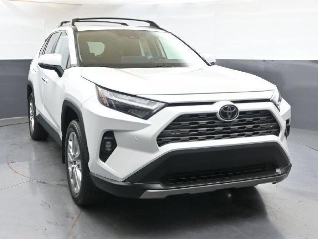 Used 2025 Toyota RAV4 Limited w/ Weather Package AWD/4WD image 8