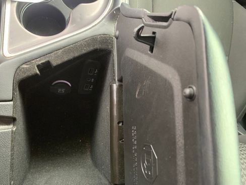 Used 2022 Dodge Challenger GT image 21