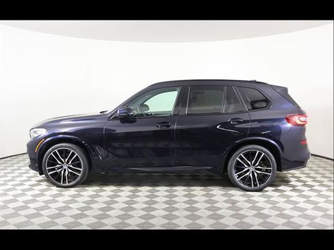 Used 2023 BMW X5 sDrive40i w/ M Sport Package RWD image 3