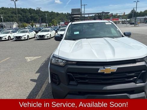 Used 2024 Chevrolet Colorado W/T w/ Safety Package RWD image 8
