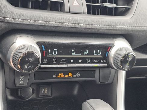 Certified 2024 Toyota RAV4 LE AWD/4WD image 21