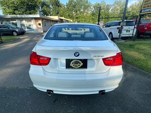 Used 2011 BMW 335i xDrive Sedan AWD/4WD image 6