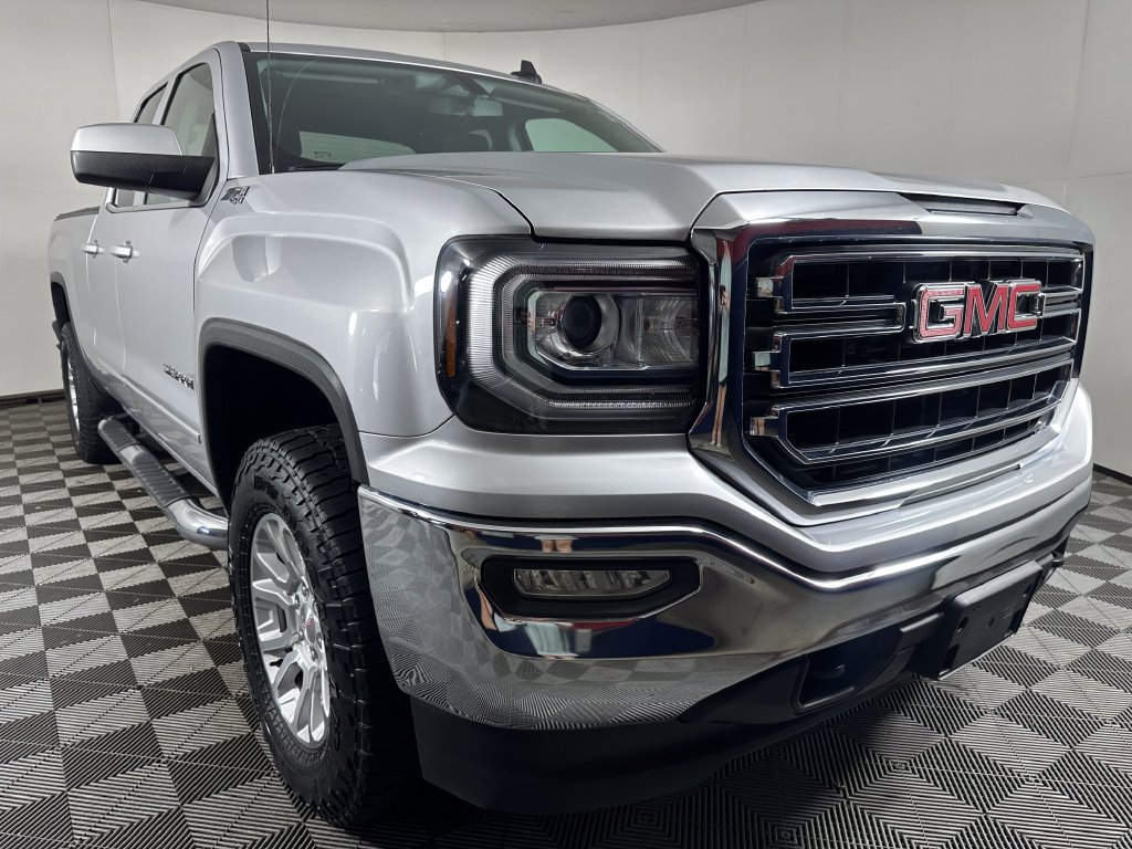 Used 2017 GMC Sierra 1500 SLE w/ SLE Value Package AWD/4WD image 7