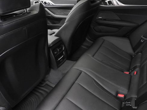 Certified 2025 BMW i4 eDrive40 w/ Premium Package RWD image 36