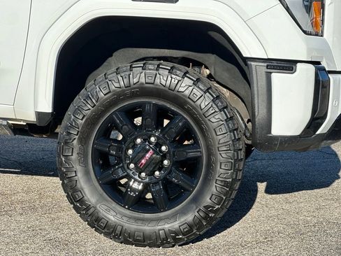 Used 2024 GMC Sierra 2500 AT4 w/ AT4 Preferred Package image 34