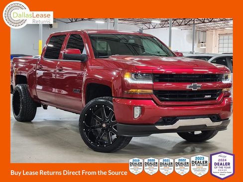 Used 2018 Chevrolet Silverado 1500 LT w/ Texas Edition image 1