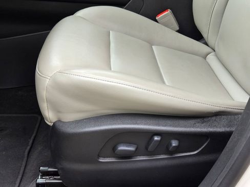 Certified 2023 Cadillac XT4 Premium Luxury w/ Enhanced Visibility Package image 27