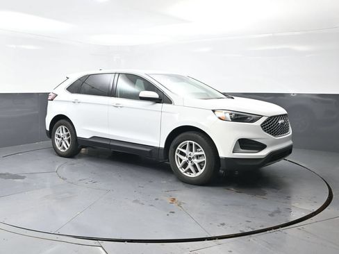 Used 2024 Ford Edge SEL AWD/4WD image 5