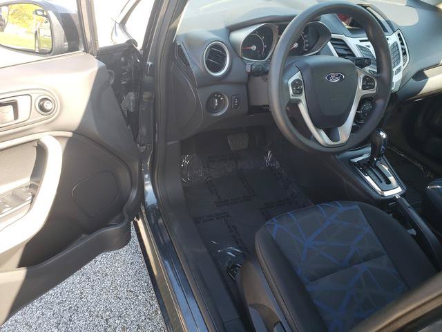 Used 2011 Ford Fiesta SE w/ 203A Rapid Spec Order Code FWD image 11