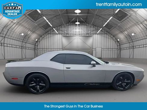 Used 2014 Dodge Challenger R/T Plus image 6
