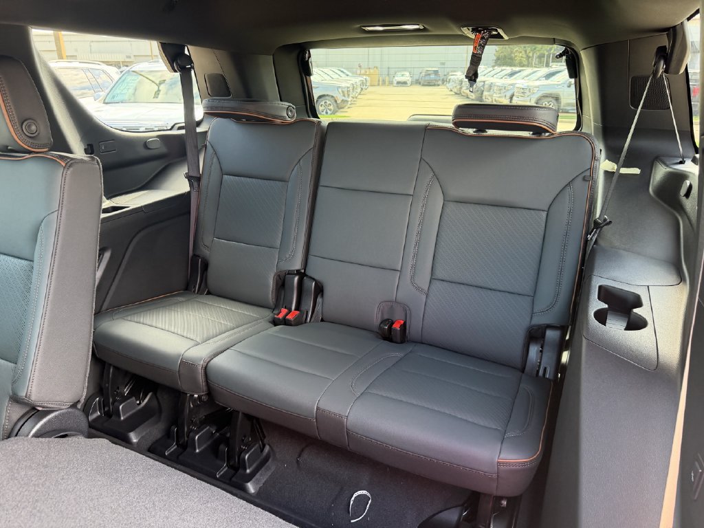 New 2027 GMC Yukon AT4 w/ AT4 Premium Package AWD/4WD image 26