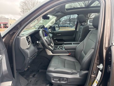 Used 2023 Toyota Tundra Limited image 16