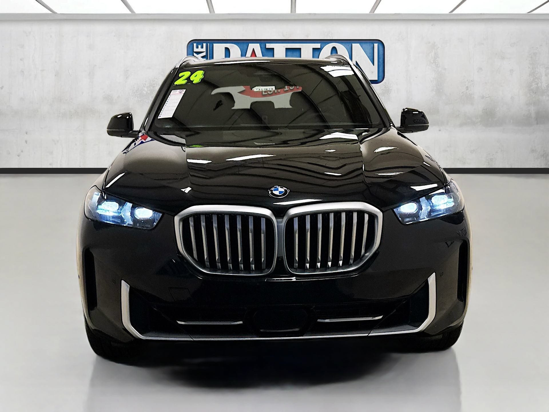 Used 2024 BMW X5 sDrive40i w/ Parking Assistance Package RWD image 2