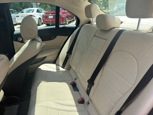 Used 2017 Mercedes-Benz C 300 4MATIC Sedan image 33