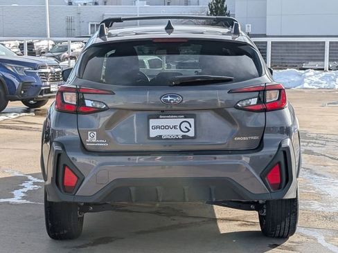 Used 2024 Subaru Crosstrek 2.5i Limited image 4